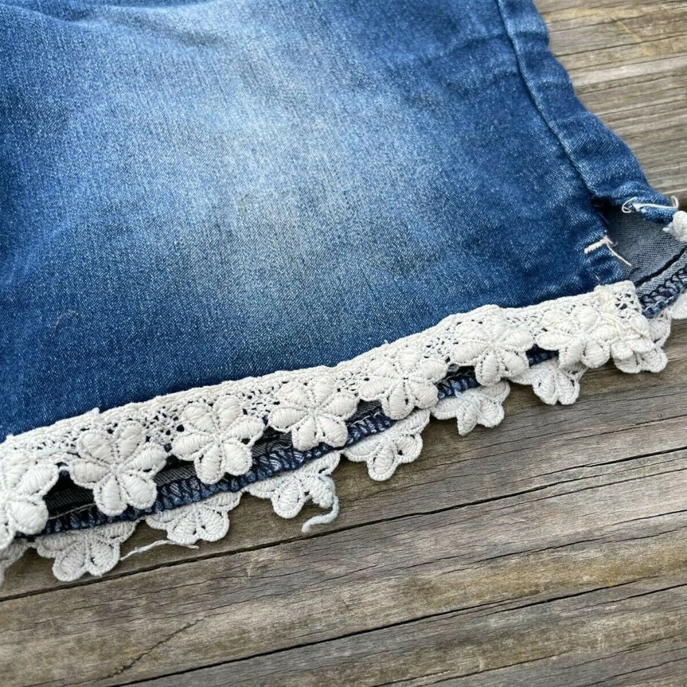 Jordache Girl Shorts Blue Denim Shorts Size 14 - Picture 3 of 11